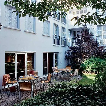 Adagio Montmartre Aparthotel