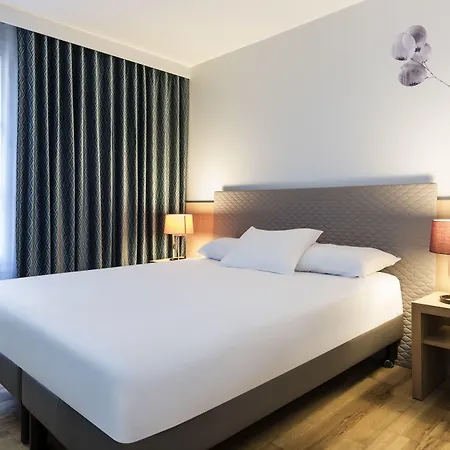 Adagio Montmartre 4* Parigi