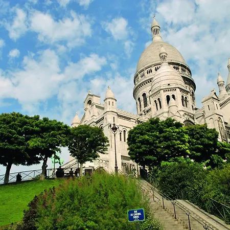 Aparthotel Adagio Montmartre 4*