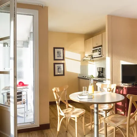 Adagio Montmartre Aparthotel 4*