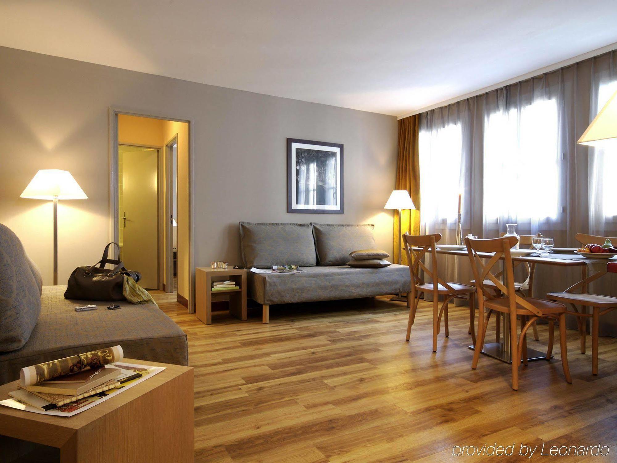 Adagio Montmartre 4* Parigi